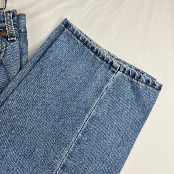 Levi's Strauss & Co. 550 Light Blue‎ Jeans Relaxed Fit Size 36W 34L - Picture 4 of 5
